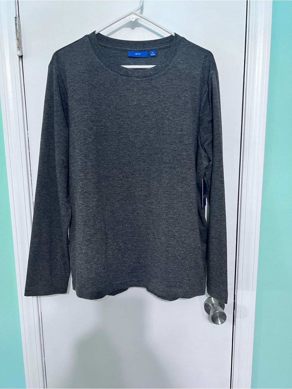 Apt. 9 Women’s Long-Sleeve Crewneck Shirt - Dark Gray Size XL